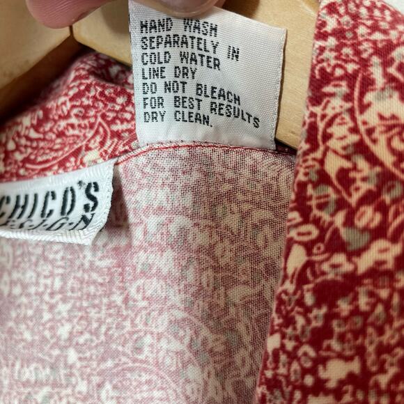 Chicos Design Red Abstract Print Pearl Shell Button Fron Shirt Blouse Large 2 - Picture 5 of 6